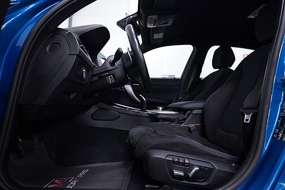 BMW M140i 8 of 21