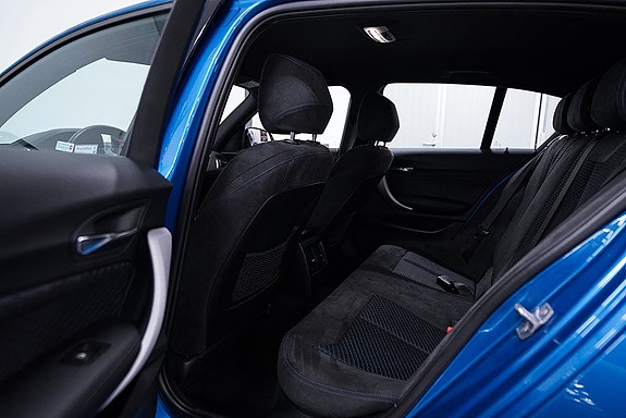 BMW M140i 9 of 21