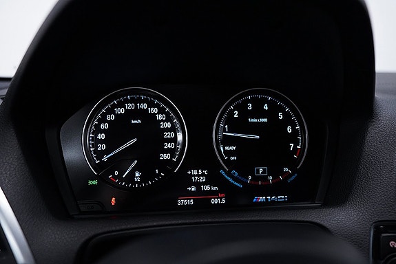 BMW M140i 13 of 21