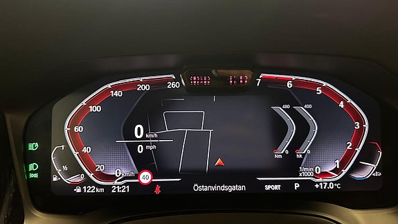 BMW 330i 24 of 30