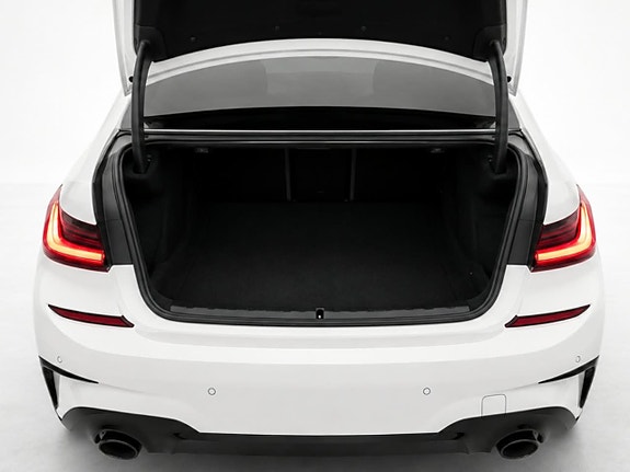 BMW 330i 6 of 30