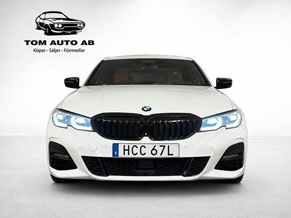 BMW 330i 2 of 30