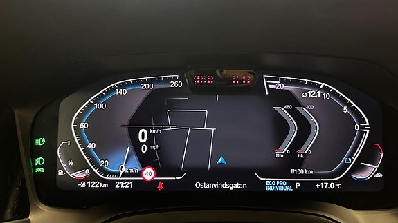 BMW 330i 23 of 30