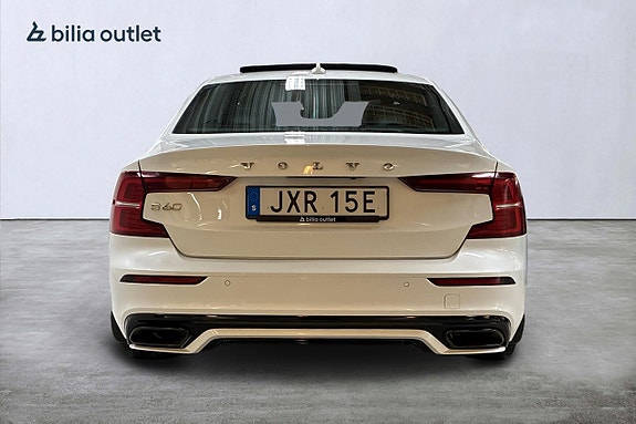 Volvo S60 7 of 29