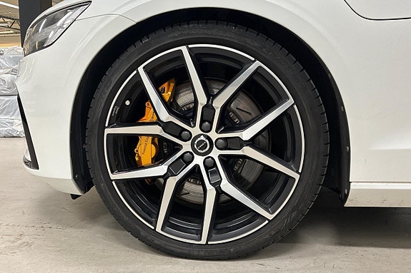 Volvo S60 11 of 29