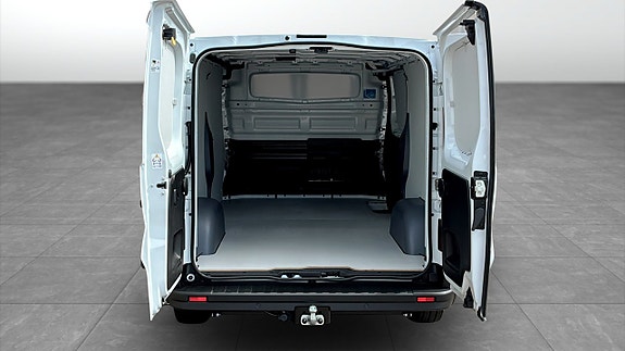 Renault Trafic 10 of 12