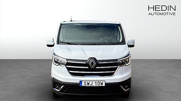 Renault Trafic 8 of 12