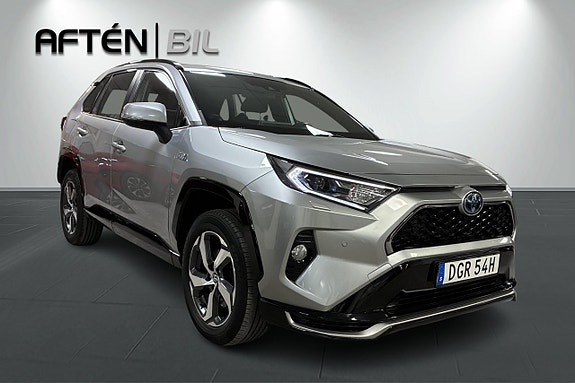 Toyota RAV4 4 of 28