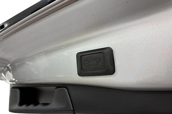 Toyota RAV4 18 of 28