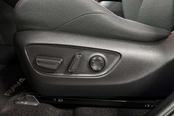 Toyota RAV4 20 of 28
