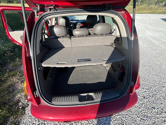 Chrysler PT Cruiser 4 of 8