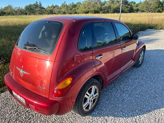 Chrysler PT Cruiser 2 of 8