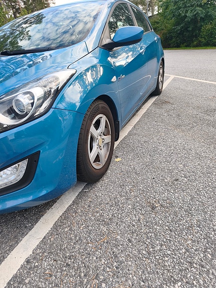 Hyundai i30 3 of 7