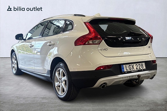 Volvo V40 Cross Country 8 of 26
