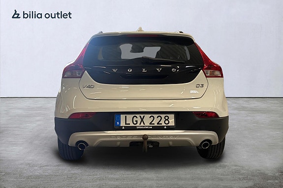 Volvo V40 Cross Country 7 of 26