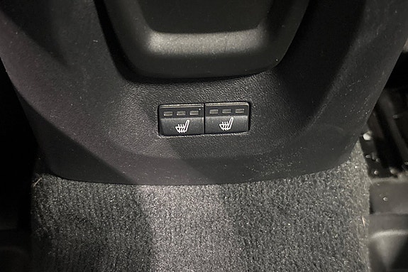 Volvo V40 Cross Country 25 of 26