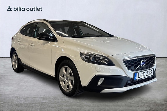 Volvo V40 Cross Country 4 of 26