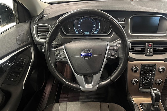 Volvo V40 Cross Country 16 of 26