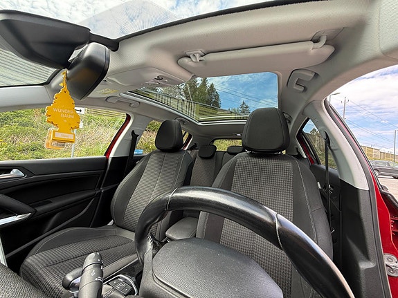 Peugeot 308 8 of 14