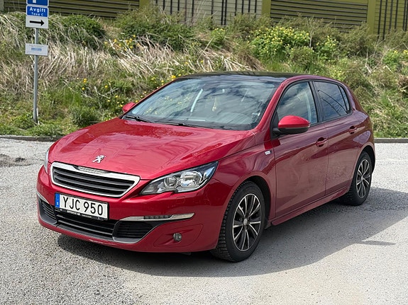 Peugeot 308 2 of 14