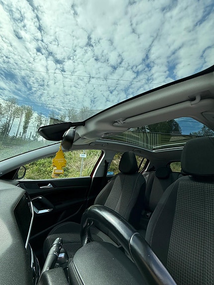 Peugeot 308 9 of 14