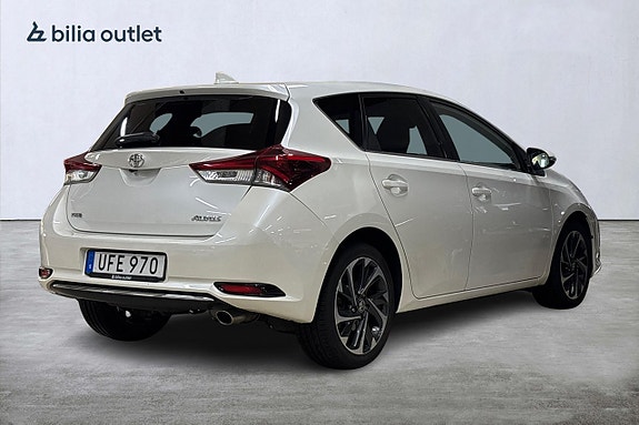 Toyota Auris 6 of 25
