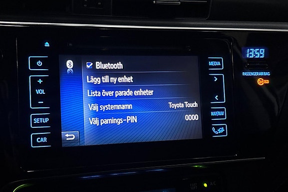 Toyota Auris 20 of 25