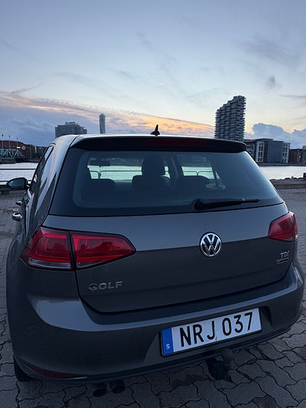 Volkswagen Golf VII 4 of 5