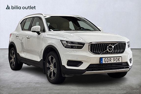 Volvo XC40 4 of 30