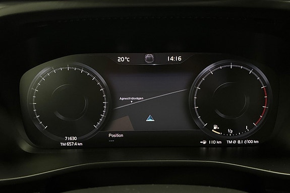 Volvo XC40 17 of 30