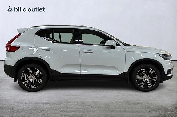Volvo XC40 5 of 30