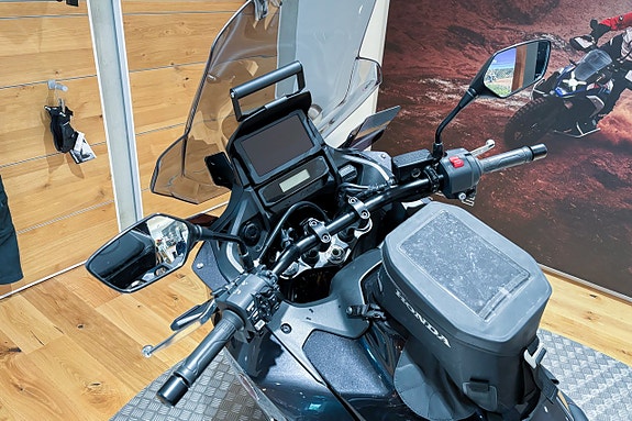 Honda NT 1100 |Toppbox|Sidoväskor|Tankväska|Komfortsadel|Nyservad| 13 of 16