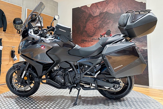 Honda NT 1100 |Toppbox|Sidoväskor|Tankväska|Komfortsadel|Nyservad| 2 of 16