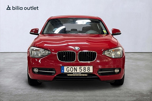 BMW 116i 2 of 21