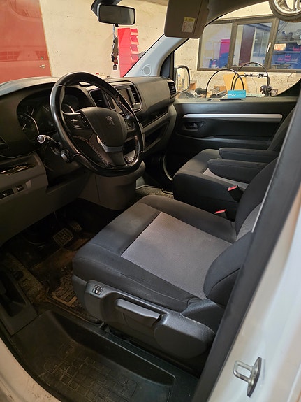 Peugeot Expert 5 of 6
