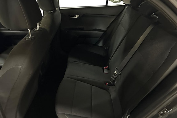 Kia Rio 14 of 25