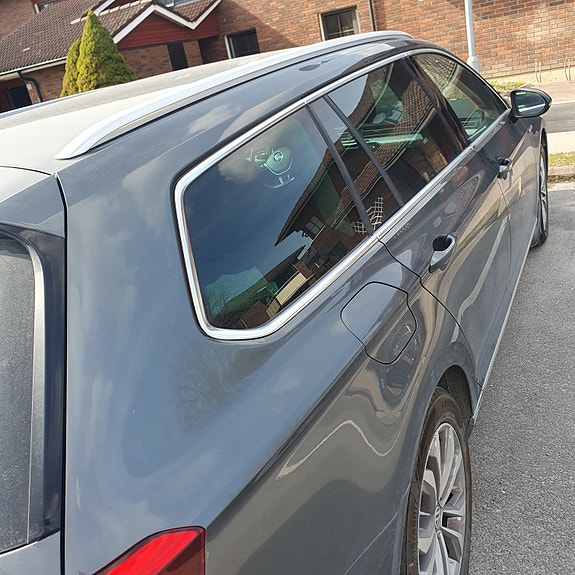 Volkswagen Passat 7 of 9