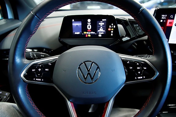 Volkswagen ID.4 GTX 12 of 19
