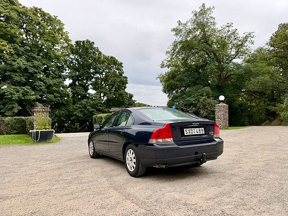 Volvo S60 3 of 12