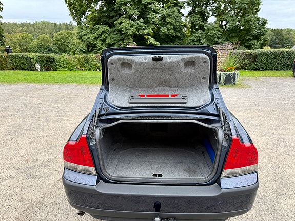 Volvo S60 8 of 12