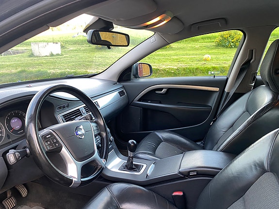 Volvo V70 10 of 10