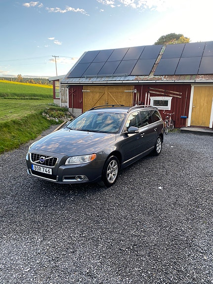 Volvo V70 6 of 10