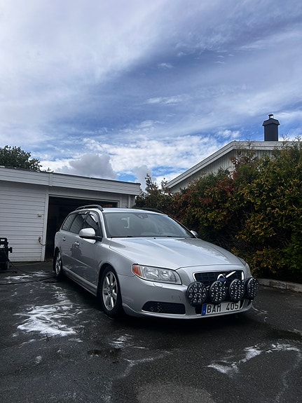 Volvo V70 12 of 18