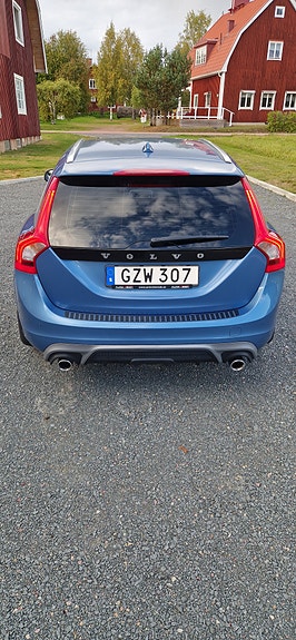 Volvo V60 3 of 5
