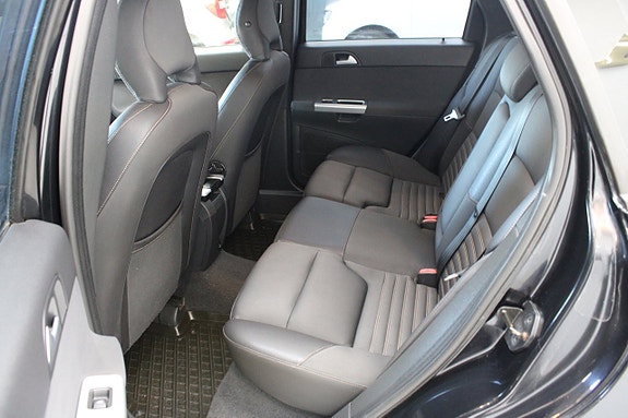 Volvo V50 9 of 12