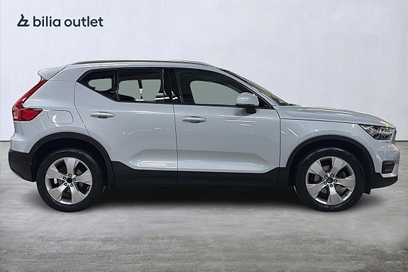 Volvo XC40 5 of 27