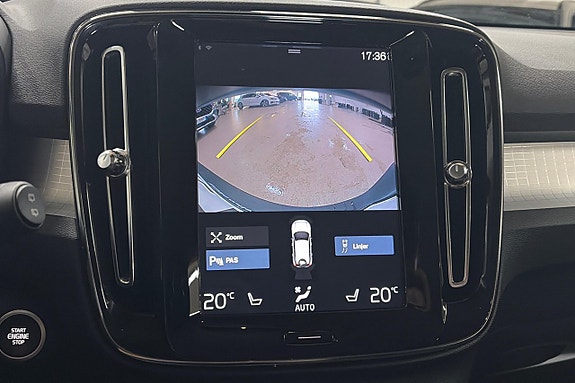 Volvo XC40 19 of 27