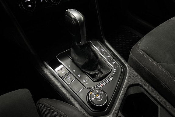 Volkswagen Tiguan 21 of 26