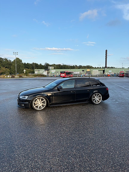 Audi A4 2 of 13