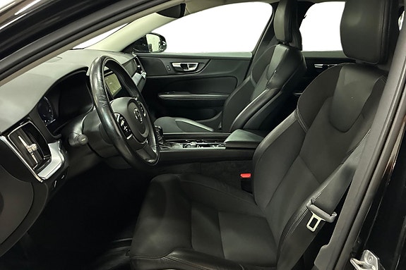 Volvo V60 13 of 28